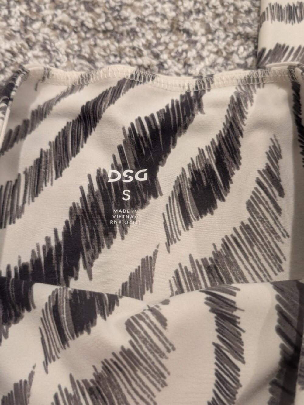 DSG Zebra Sketch High-Waisted 7/8 Athletic Leggings Small - Picture 3 of 9